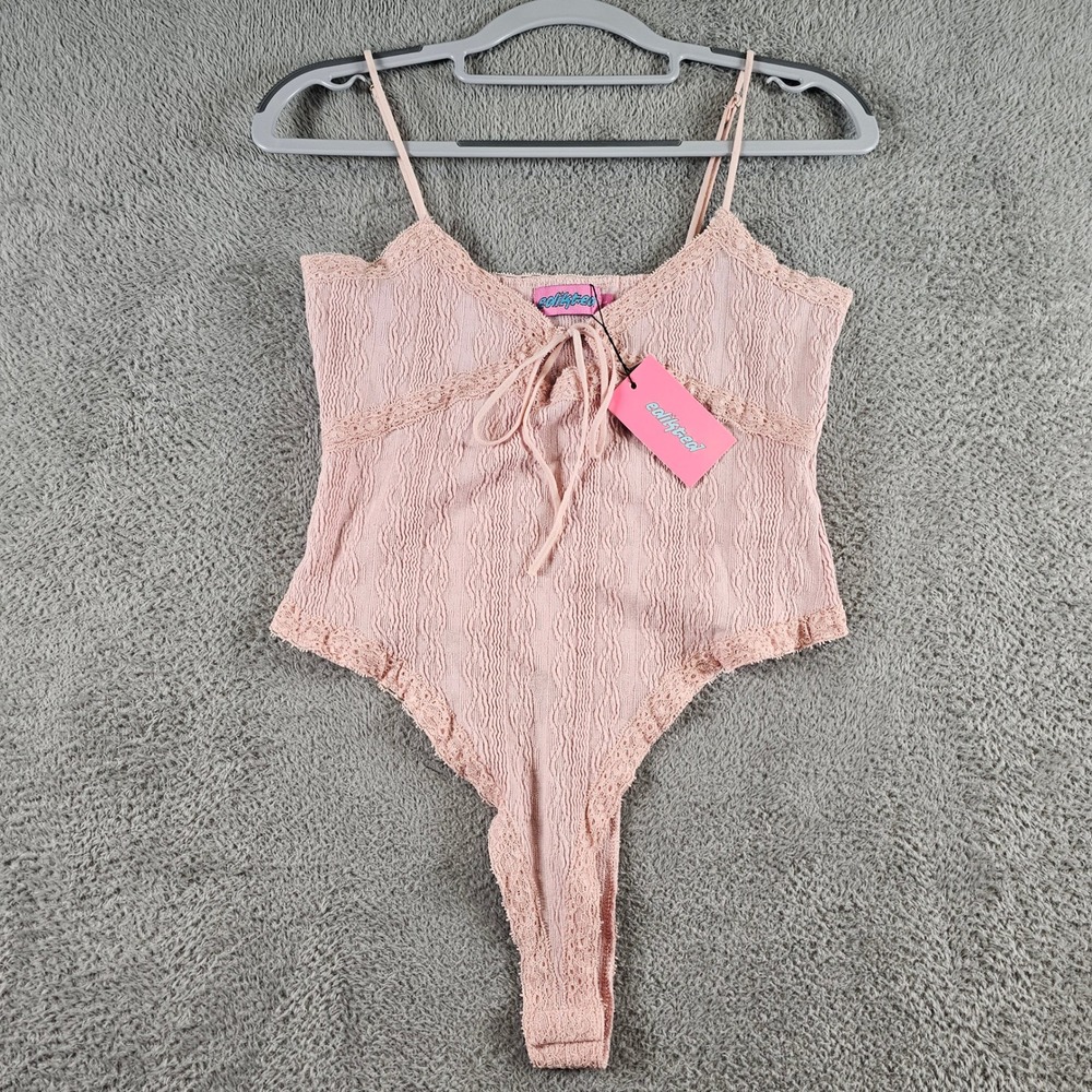 Edikted Light Pink Textured Lace Trim Bodysuit Womens Large NEW S15268